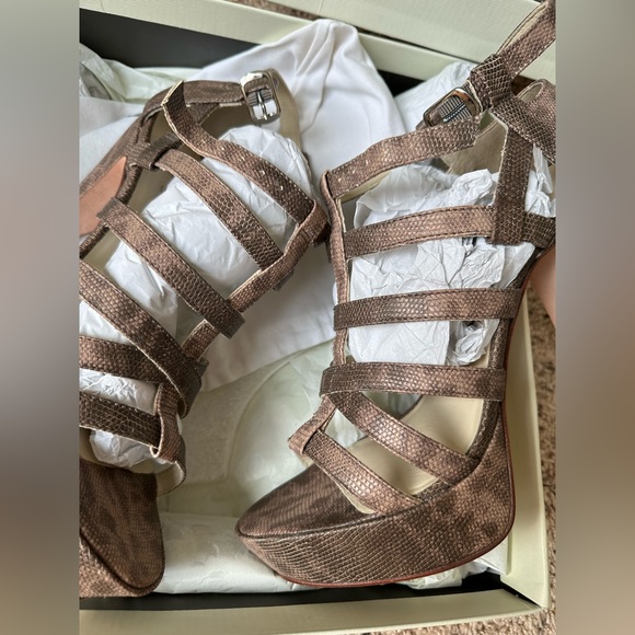 Elizabeth and James Shoes - High heel Elizabeth and James pumps.